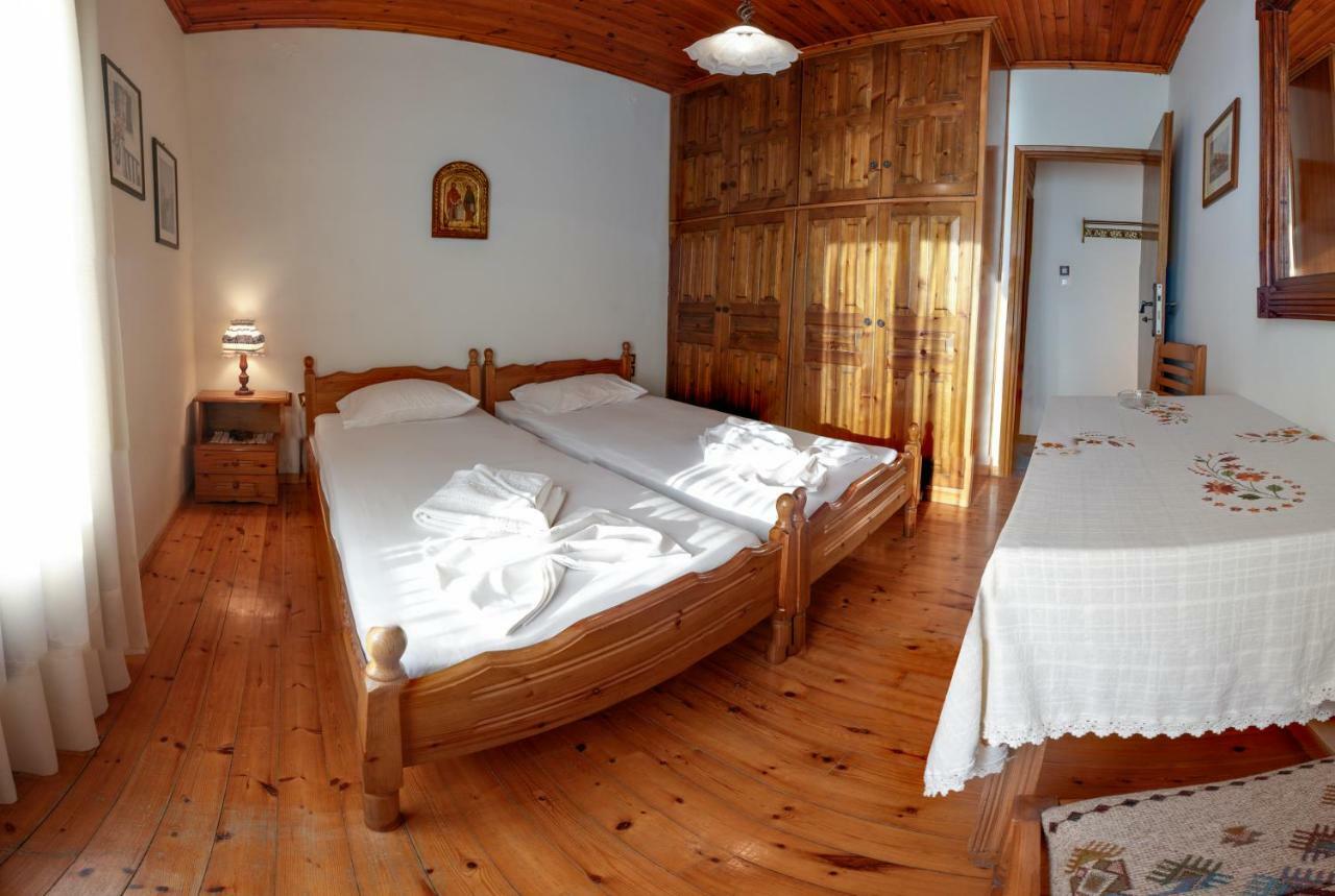 Апартаменты House Chrissa Митимна Экстерьер фото